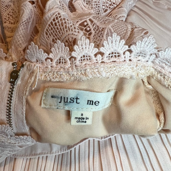 Just Me lace tiered dress | S - Picture 5 of 8
